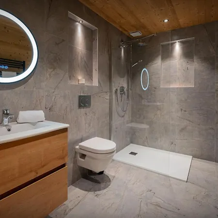 Chalet Q - Ovo Network